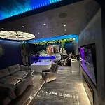 S&v 4 Wellness & Barda * サラエヴォ